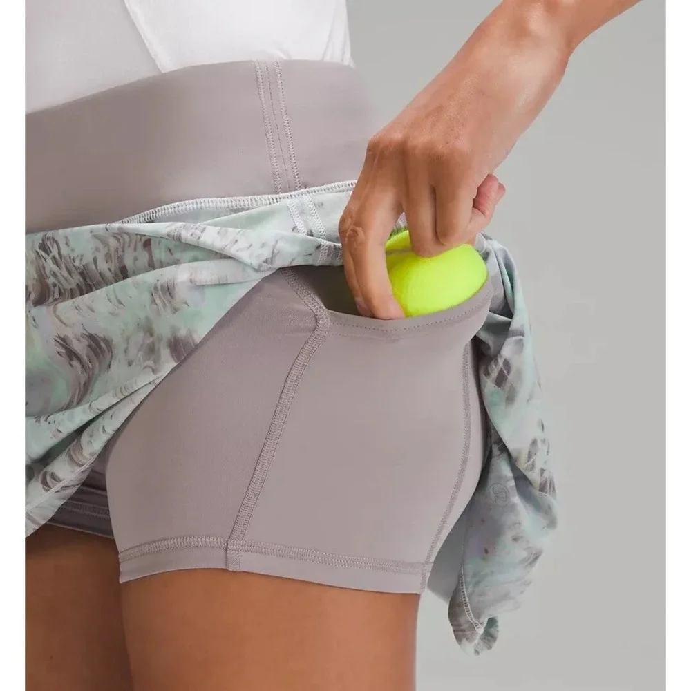 Lululemon Skirt Skort Pace Rival Sz 2 MR Mid-Rise 3.5